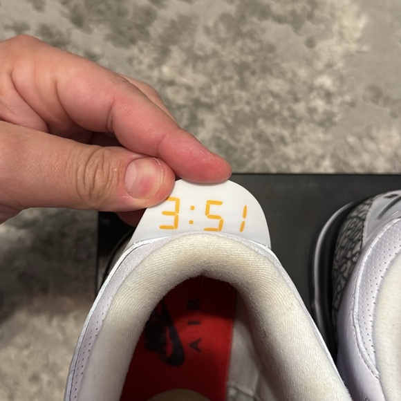 Air Jordan 3 Retro NRG - Picture 5 of 9